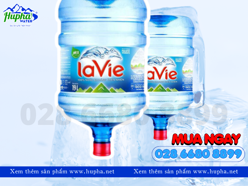 Xu hướng ngày càng đề cao sức khoẻ - Nước uống Lavie thiên nhiên bình úp, bình vòi