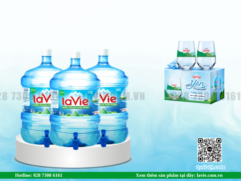Nhu cầu sử dụng nước suối bình lớn 19L cho máy nóng lạnh tăng mạnh tại TPHCM mùa nóng